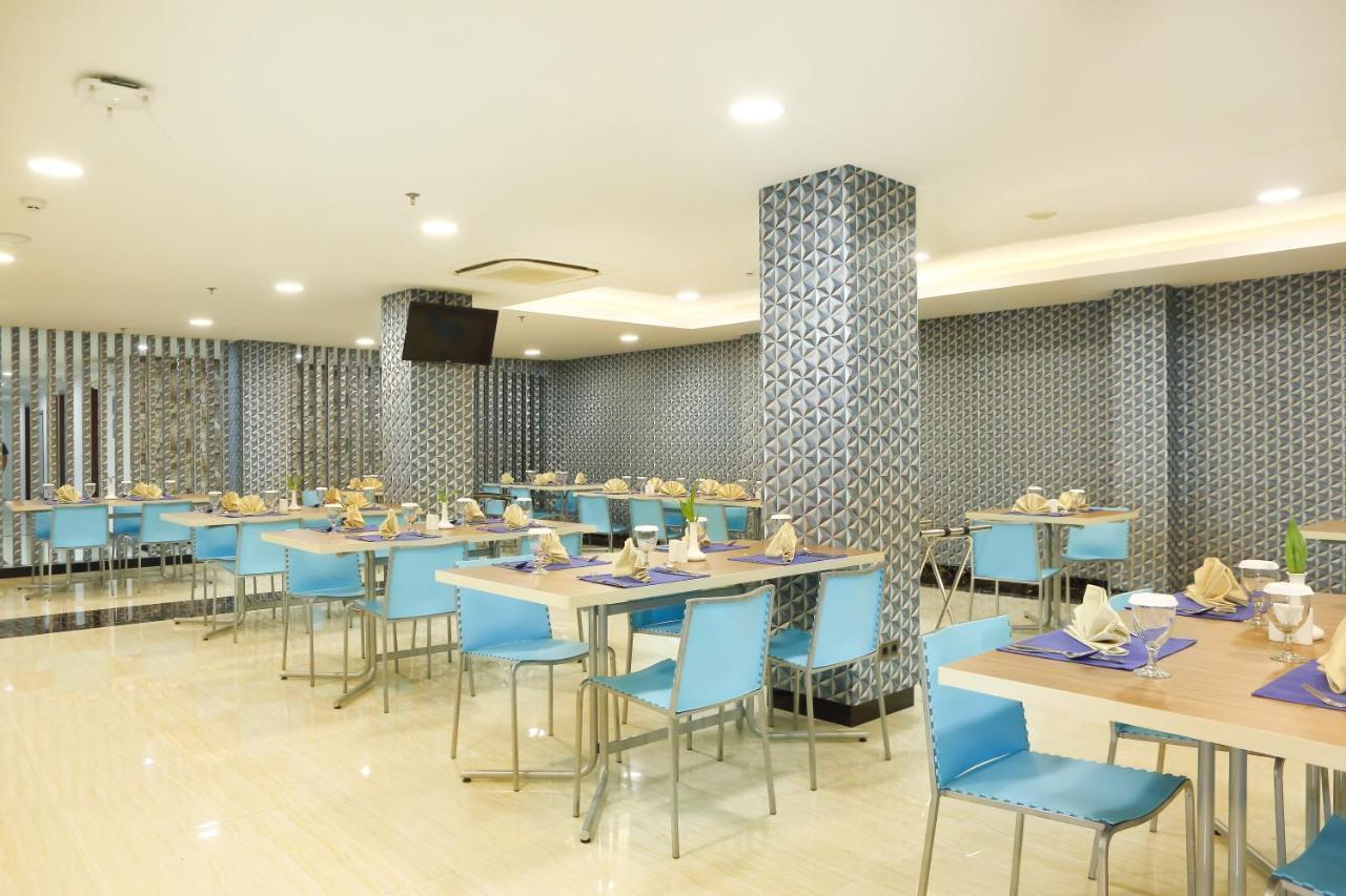 Horison Express Sentani Hotel Jayapura Kültér fotó