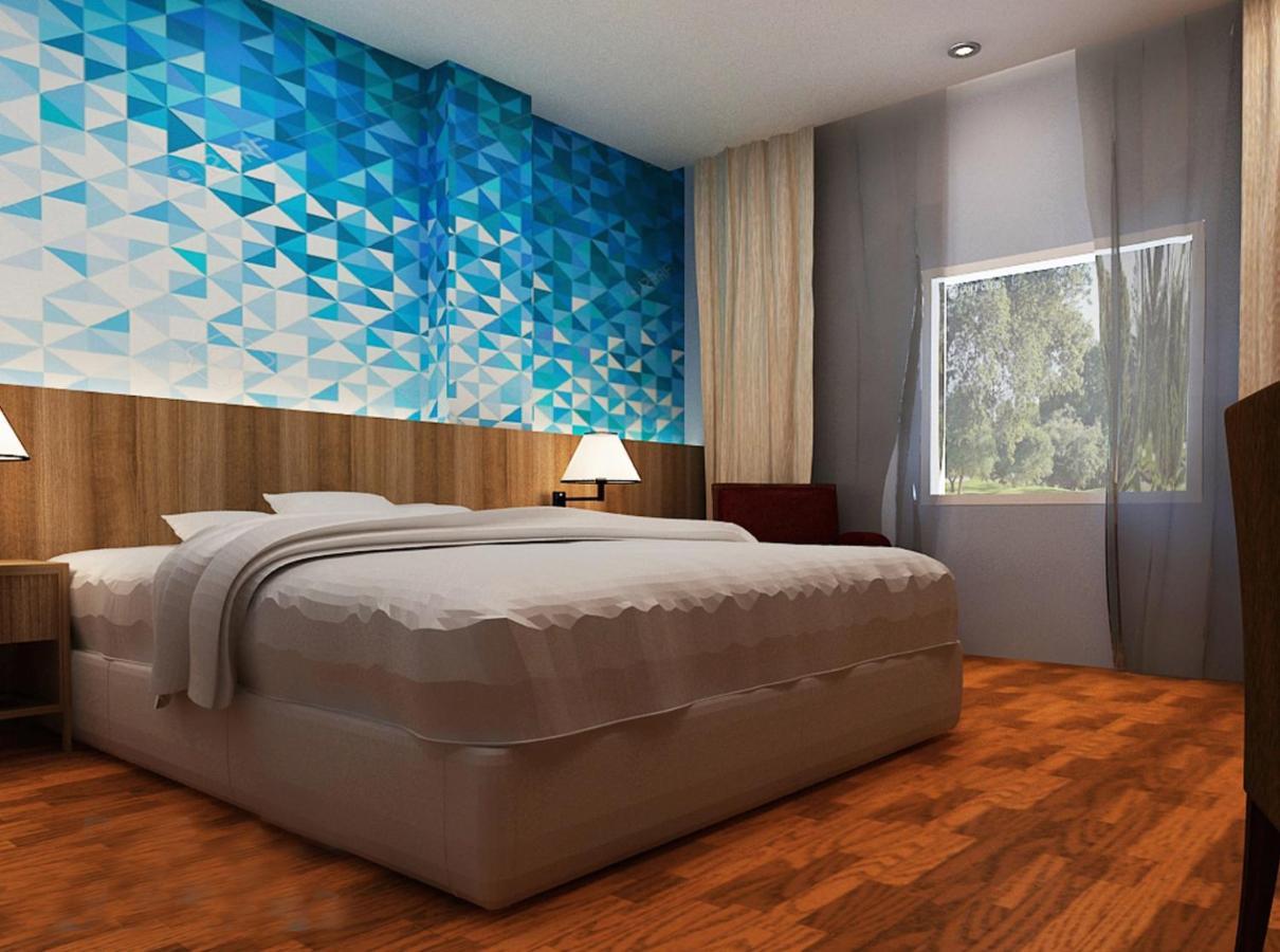 Horison Express Sentani Hotel Jayapura Kültér fotó