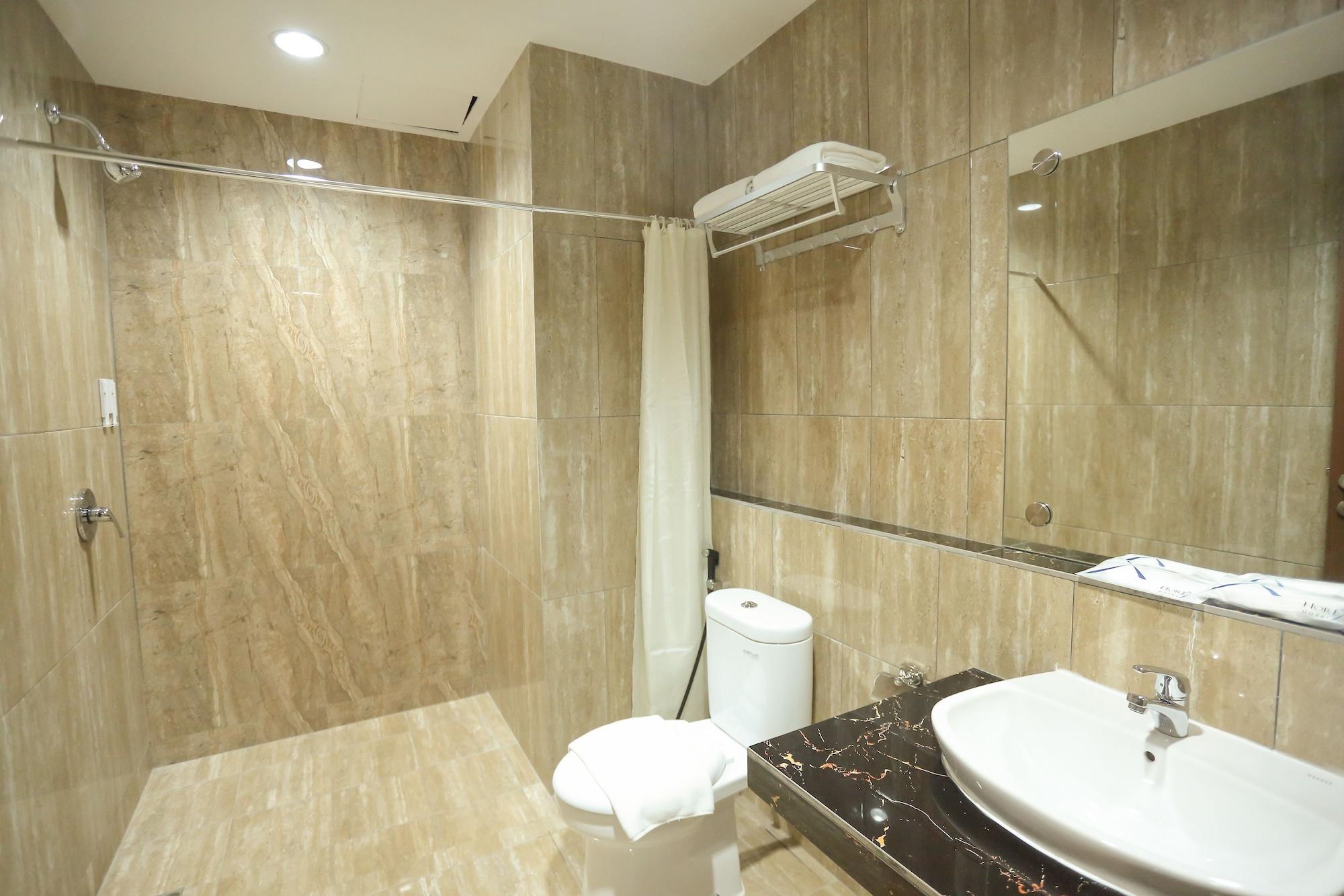Horison Express Sentani Hotel Jayapura Kültér fotó