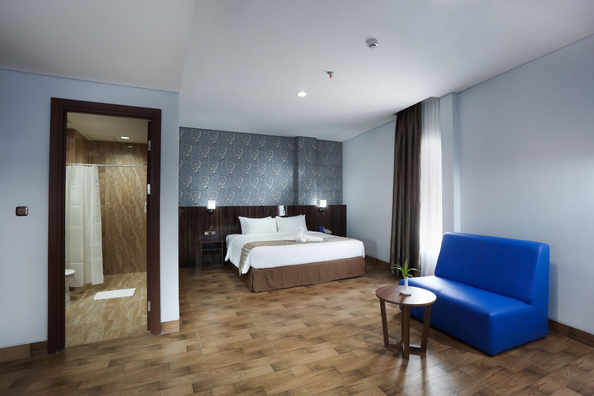 Horison Express Sentani Hotel Jayapura Kültér fotó